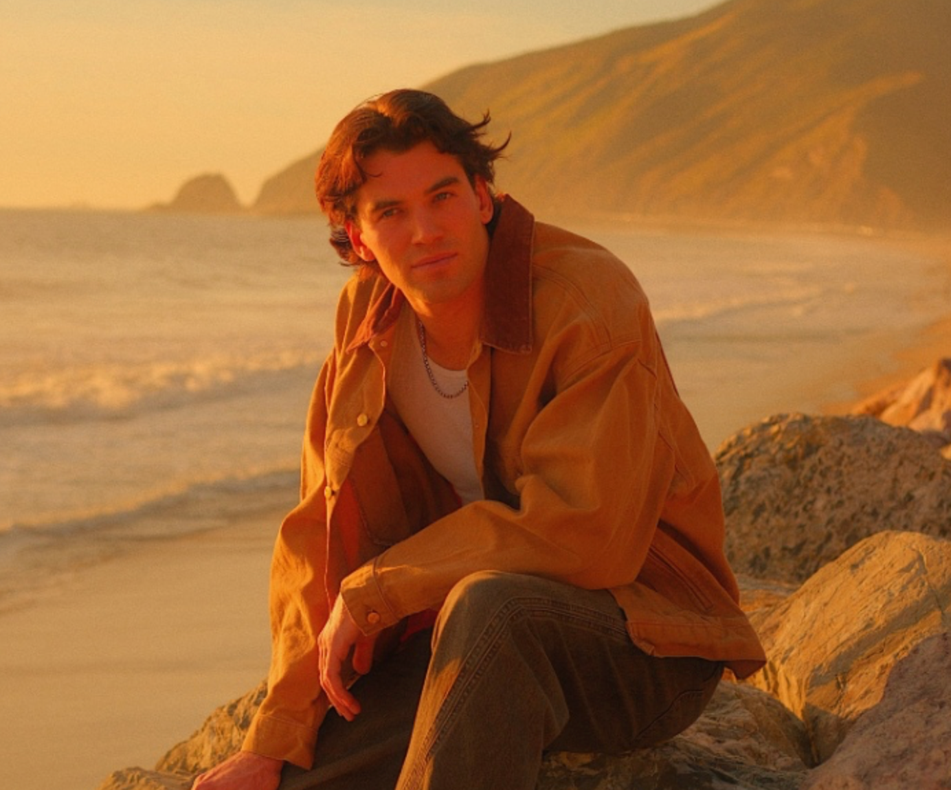 Noah Fearnley talks about starring in Ryan Murphy’s ‘Love Story’ anthology series, playing Michael Bergin